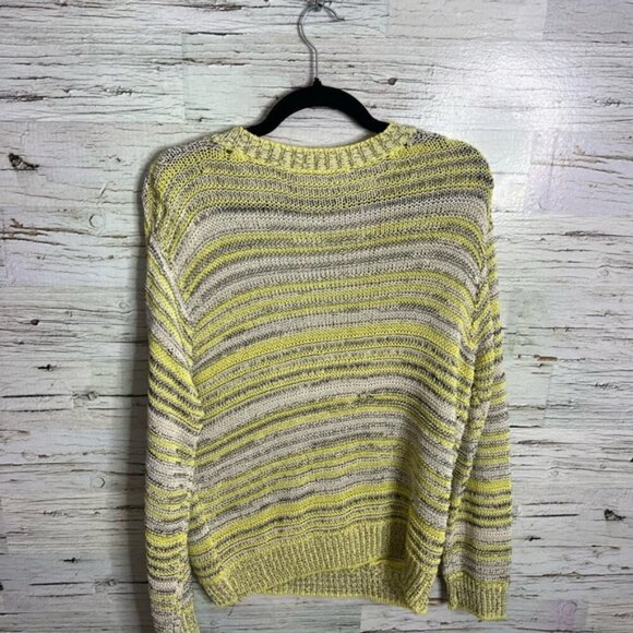 ASTR The Label Kent Faux Wrap Sweater Medium - Picture 7 of 7